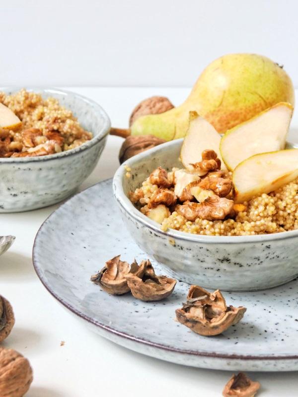 Rezeptbild: Quinoa mit Walnüssen und Zimtbirnen