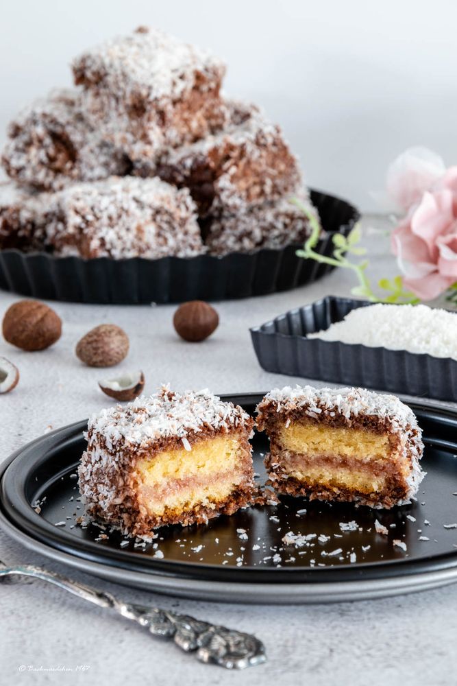 Rezeptbild: Kokoswürfel/Lamingtons