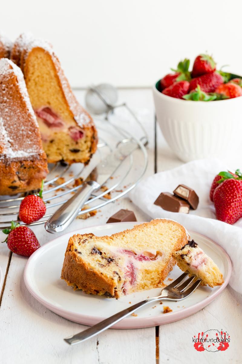 Rezeptbild: Strawberry-Cheesecake-Gugelhupf