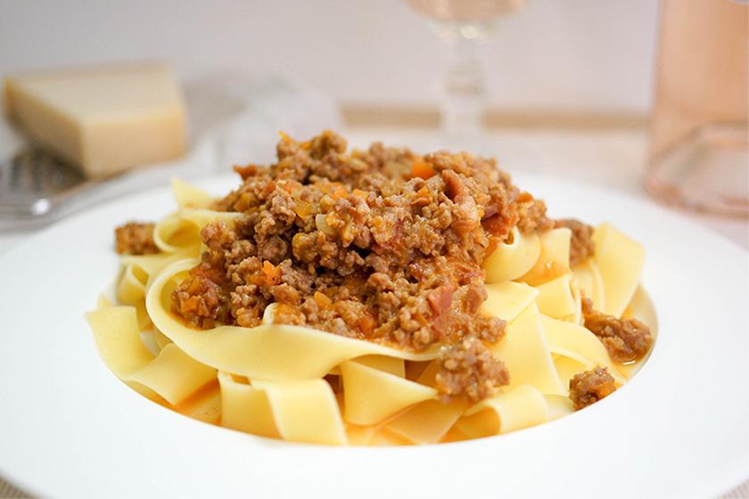 Rezeptbild: Tagliatelle al Ragù (klassische Bolognese) mit Kalbfleisch