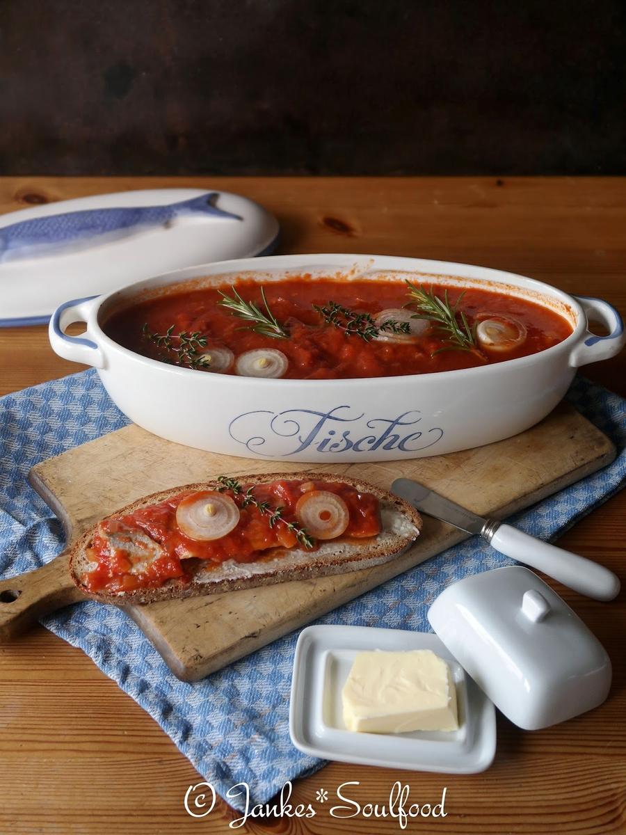 Rezeptbild: Hering in Tomatensauce