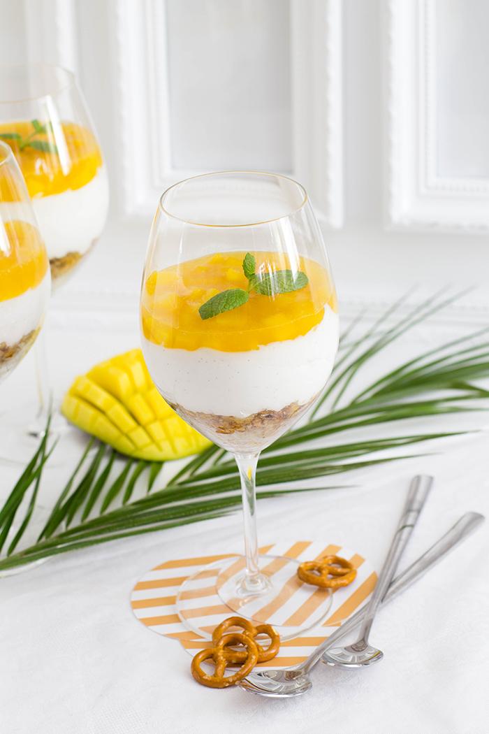 Rezeptbild: Exotisches Mango-Maracuja Schichtdessert