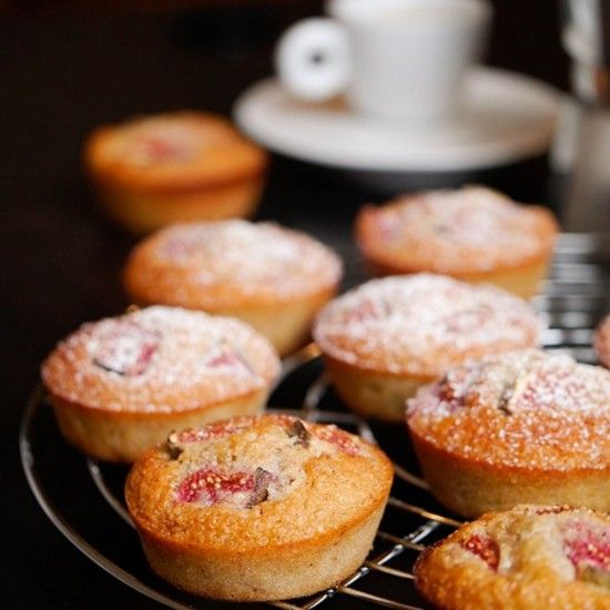 Rezeptbild: Friands mit Mandeln und Feigen