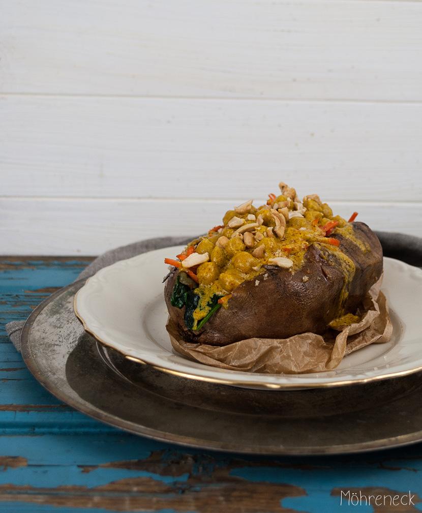 Rezeptbild: Kumpir mit Kichererbsencurry