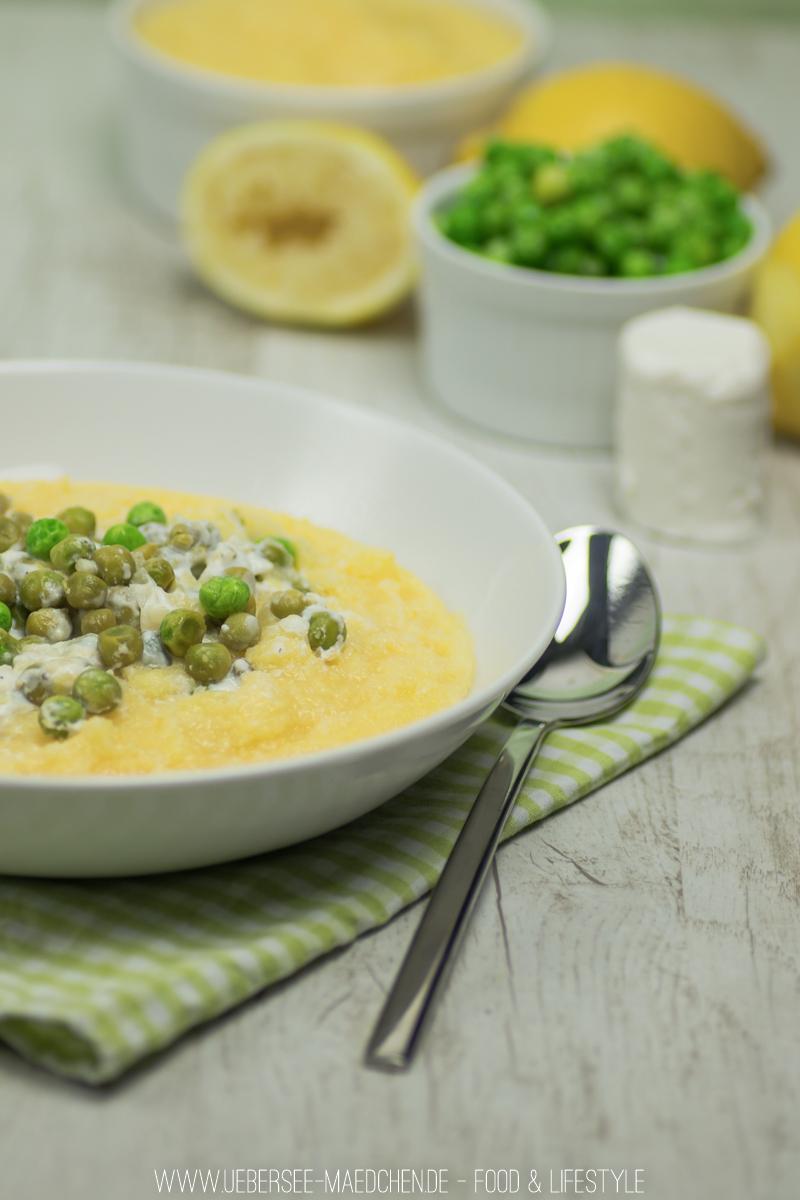 Rezeptbild: Polenta mit Erbsen und Ziegenkäse