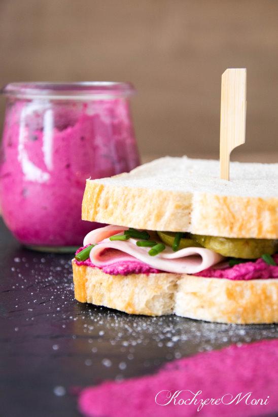 Rezeptbild: Rote Bete Meerrettich Brotaufstrich