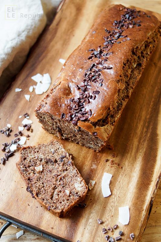 Rezeptbild: Glutenfreies Brot mit selbstgemachter Mandelbutter