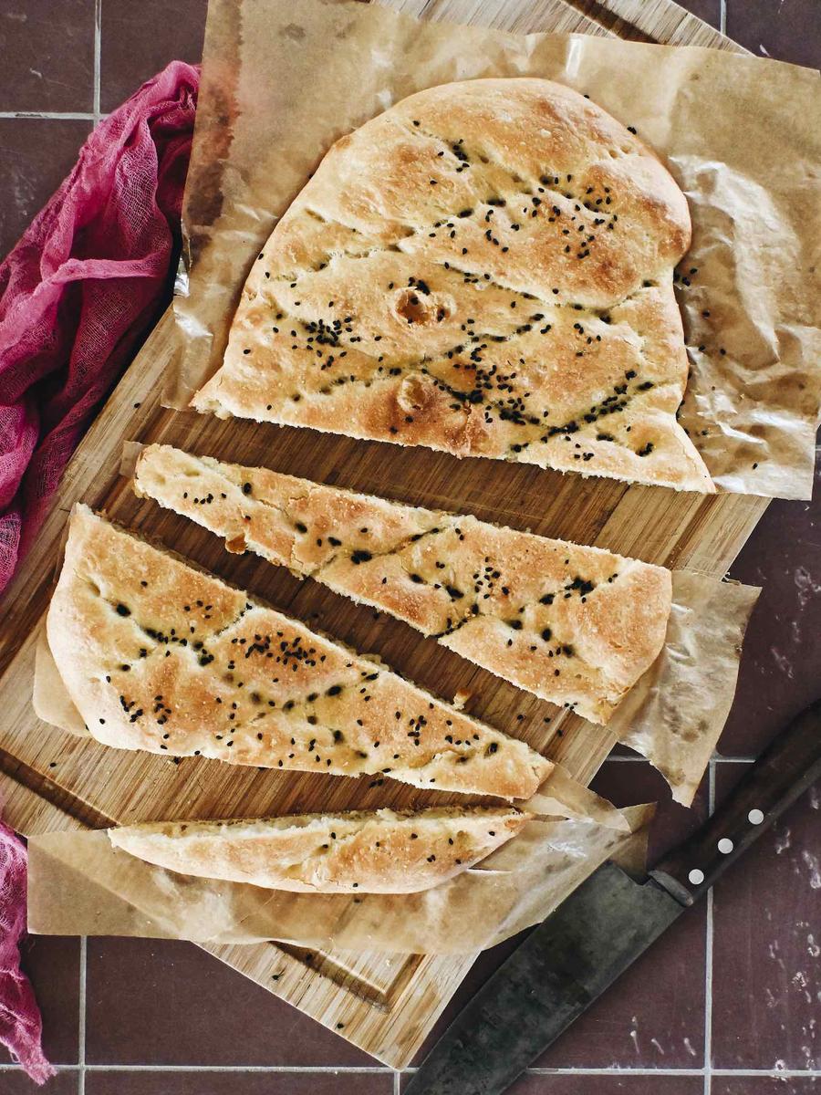Rezeptbild: EINFACHES FLADENBROT OHNE KNETEN