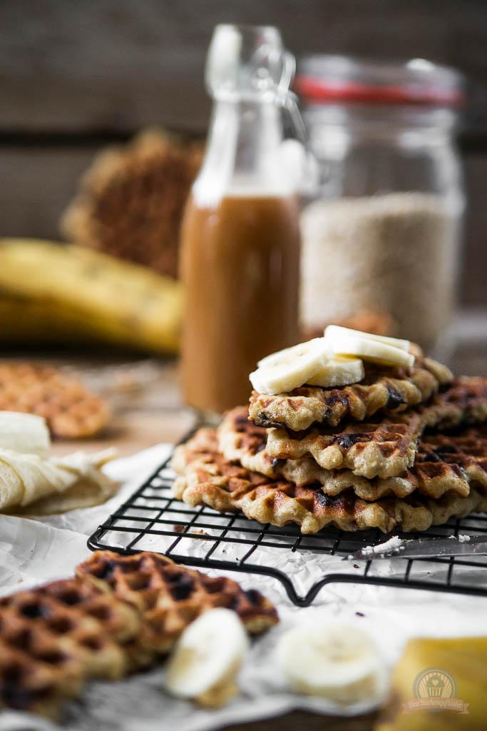 Rezeptbild: Chocolate Chip Oatmeal Waffles
