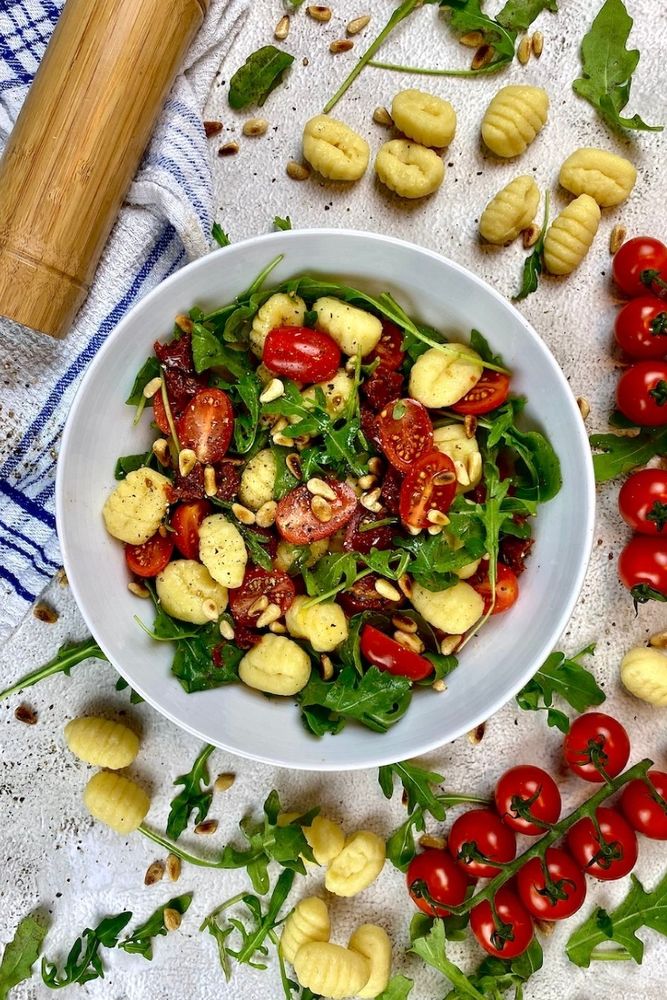 Rezeptbild: Warmer Gnocchi-Salat