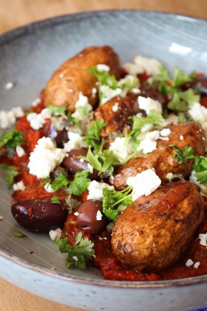 Rezeptbild: Junge Kartoffeln in pikanter Tomatensauce