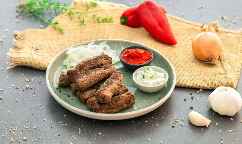 Rezeptbild: Cevapcici mit Ajvar (Rezept ohne Geschmacksverstärker)