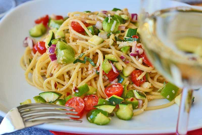 Rezeptbild: Nudelsalat mit Gemüse