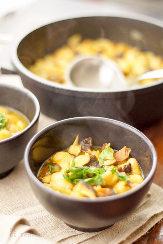 Rezeptbild: Shiitake Suppe mit Weißen Bohnen und Safran