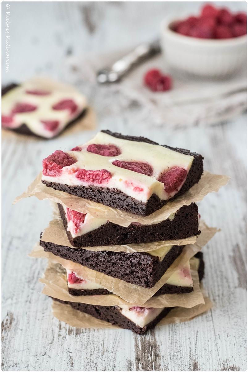 Rezeptbild: Cheesecake Brownies mit Himbeeren