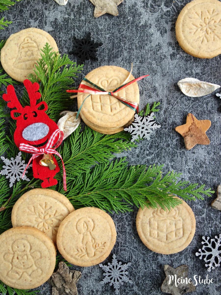 Rezeptbild: Weihnachtskekse backen