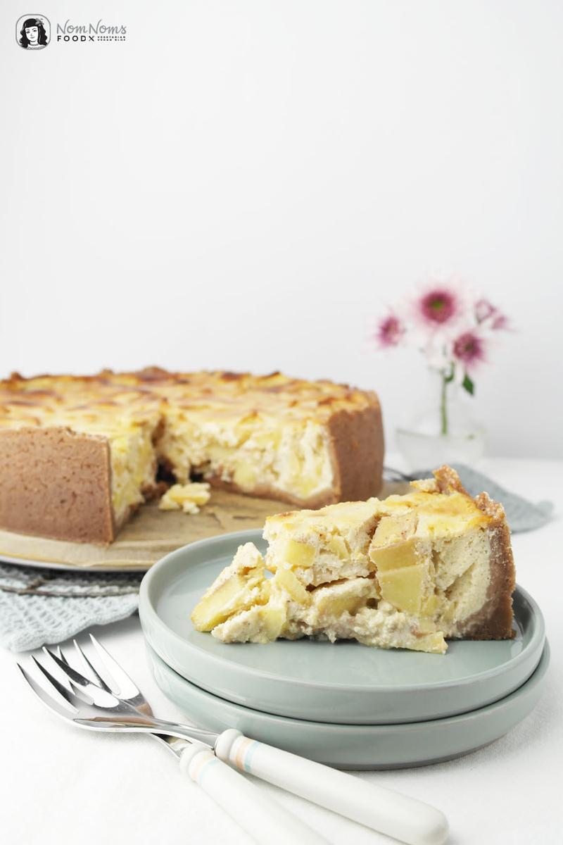 Rezeptbild: Winterlich würziger Apfel-Quark-Kuchen