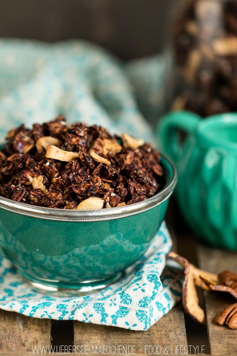 Rezeptbild: Schoko-Granola mit Pekannüssen