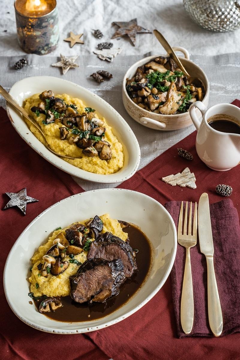 Rezeptbild: Zart geschmorte Kalbsbäckchen