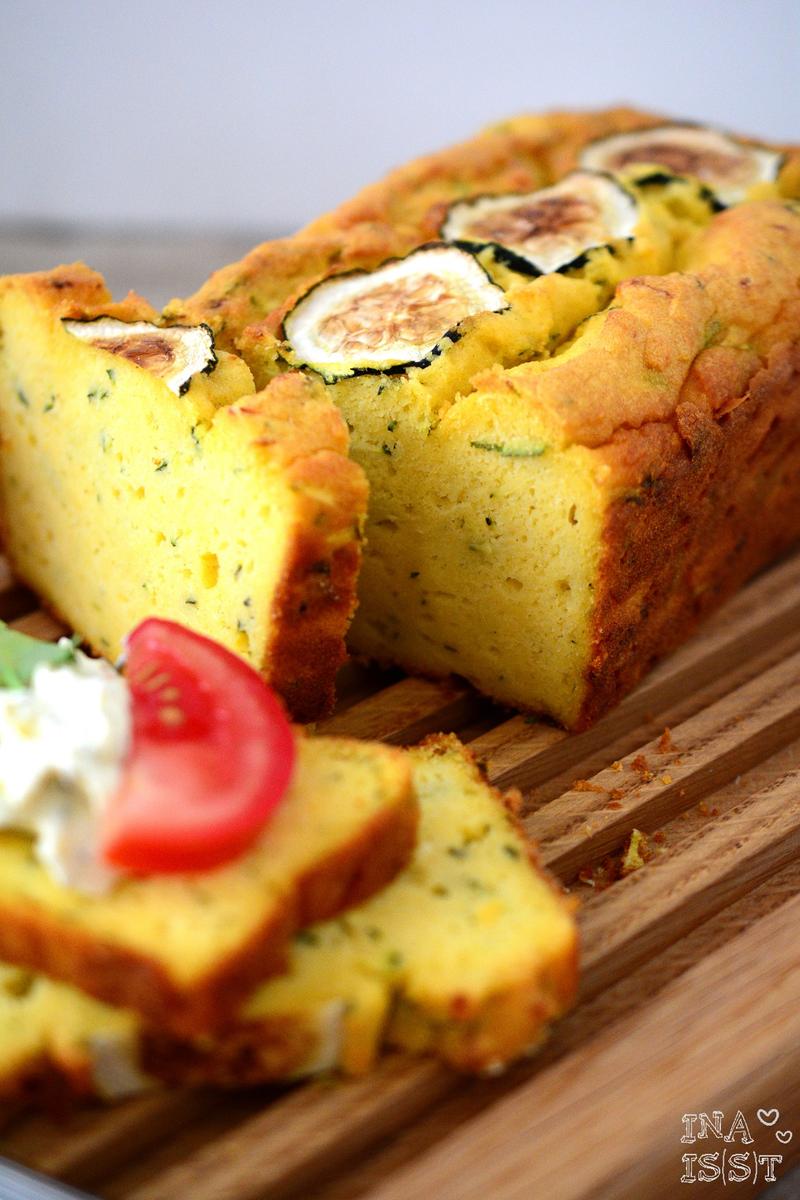 Rezeptbild: Zucchini-Maisbrot