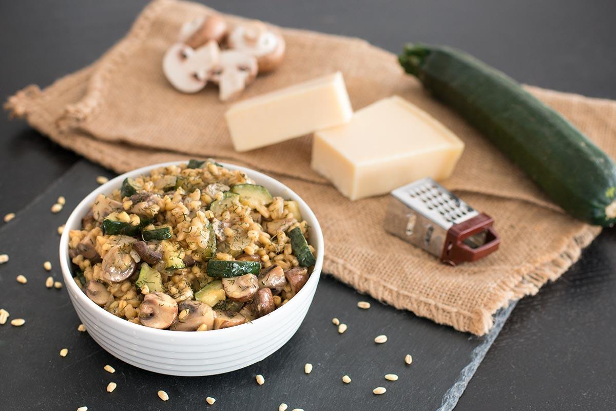Rezeptbild: Weizenreis mit Zucchini und Pilzen