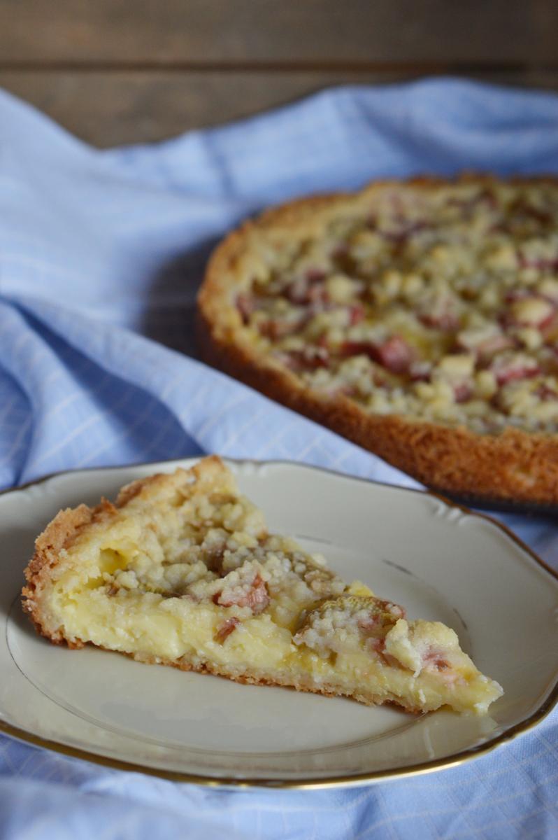 Rezeptbild: Rhabarbertarte mit Vanillecreme