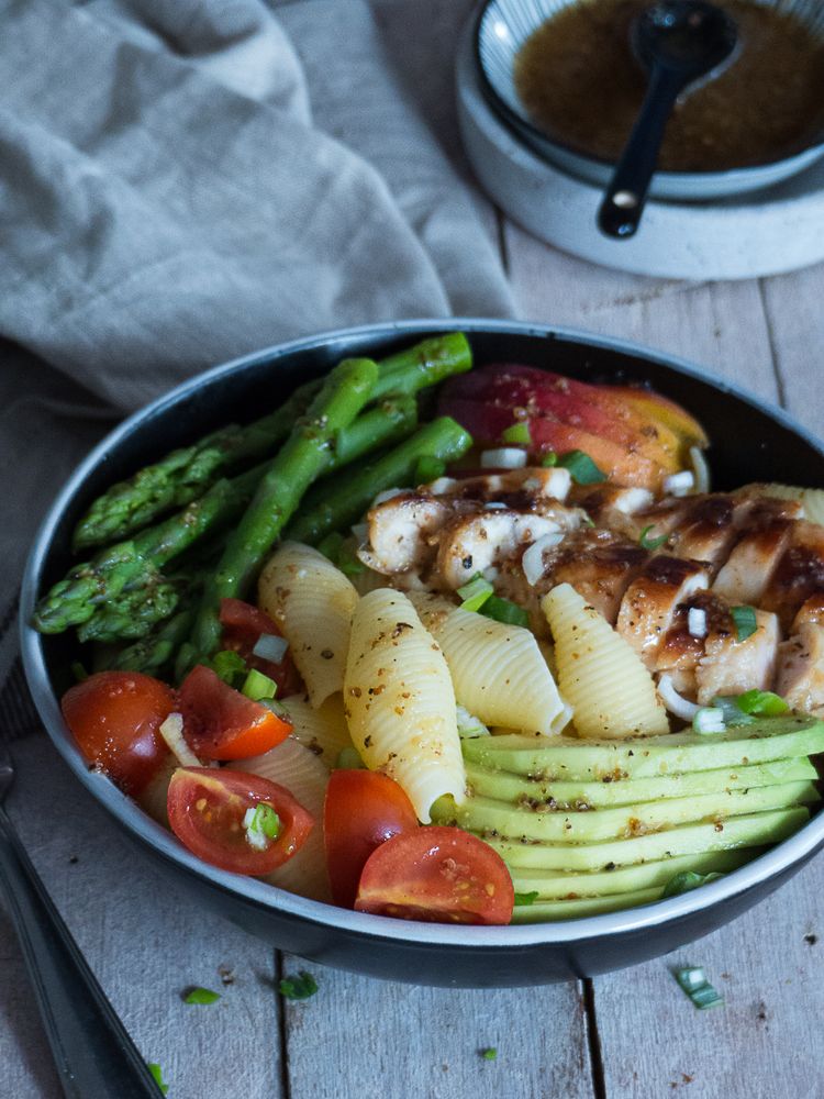 Rezeptbild: PASTA SALAT BOWL