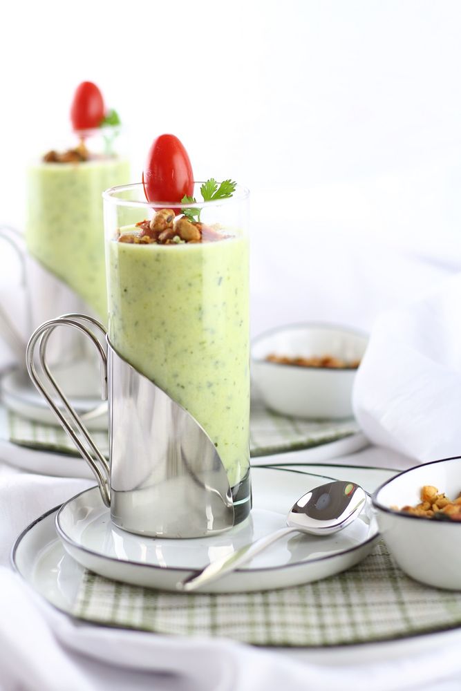 Rezeptbild: Zucchini-Lassi mit knusprigen Topping