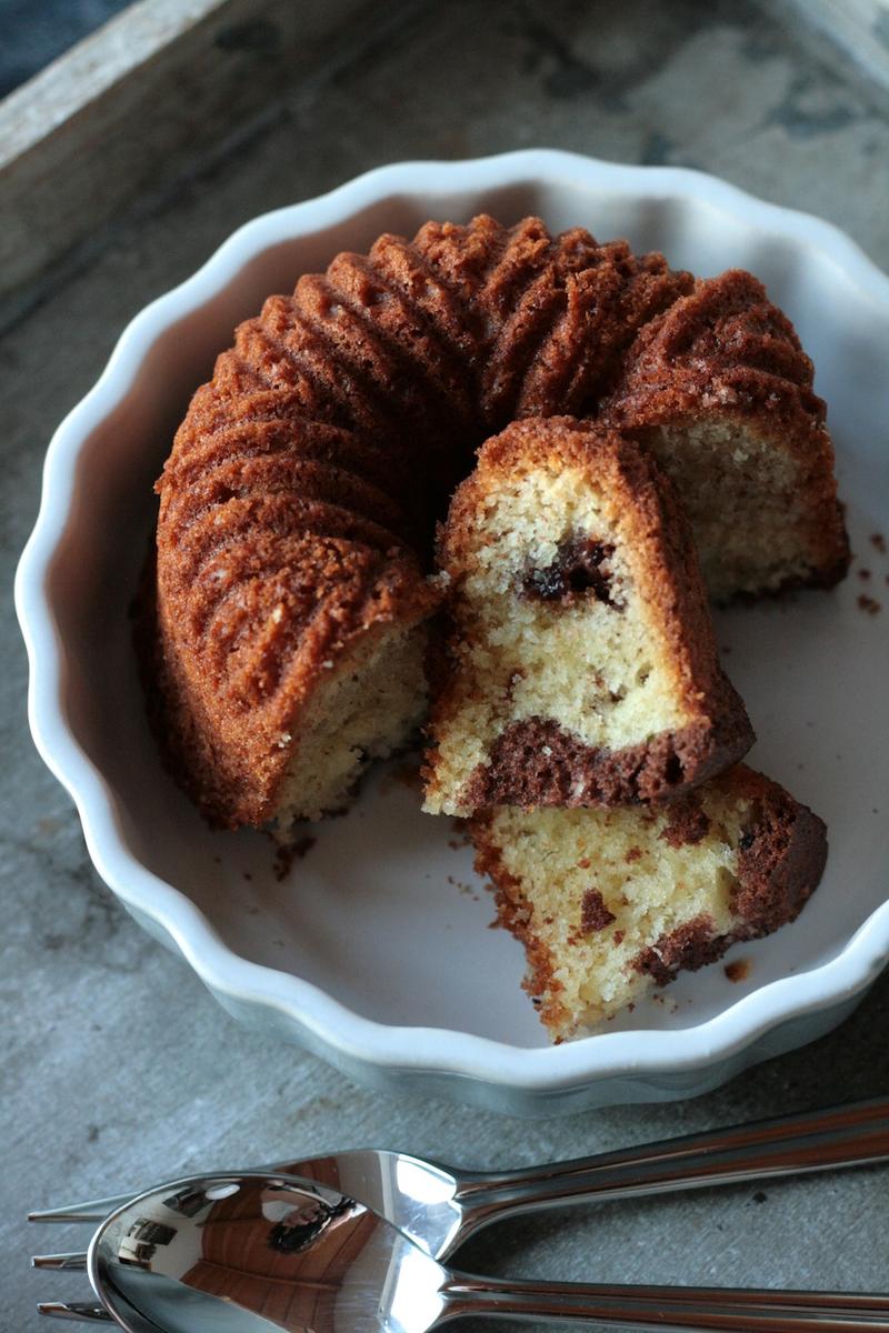 Rezeptbild: Minigugelhupfe aus dreierlei Rührteig