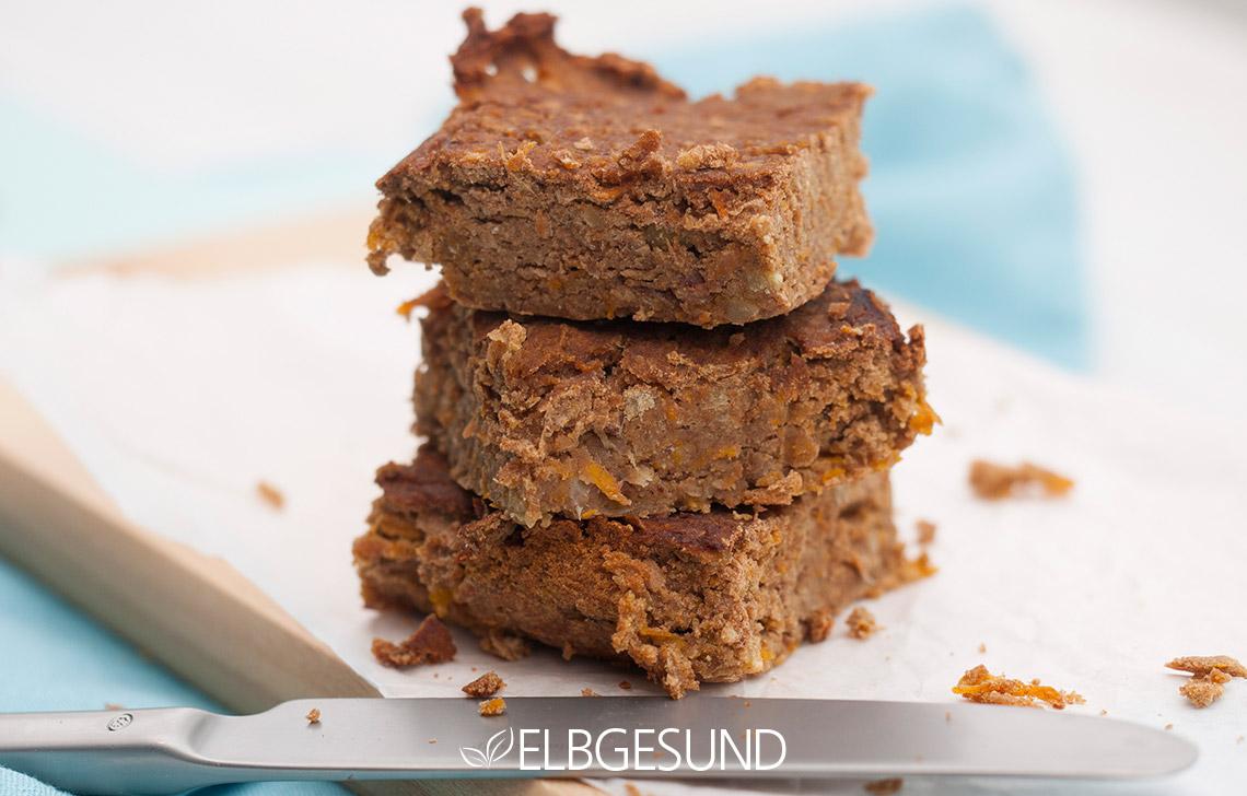 Rezeptbild: Protein-Brownie, Protein-Riegel oder Karotte Kichererbsen Tray Bake