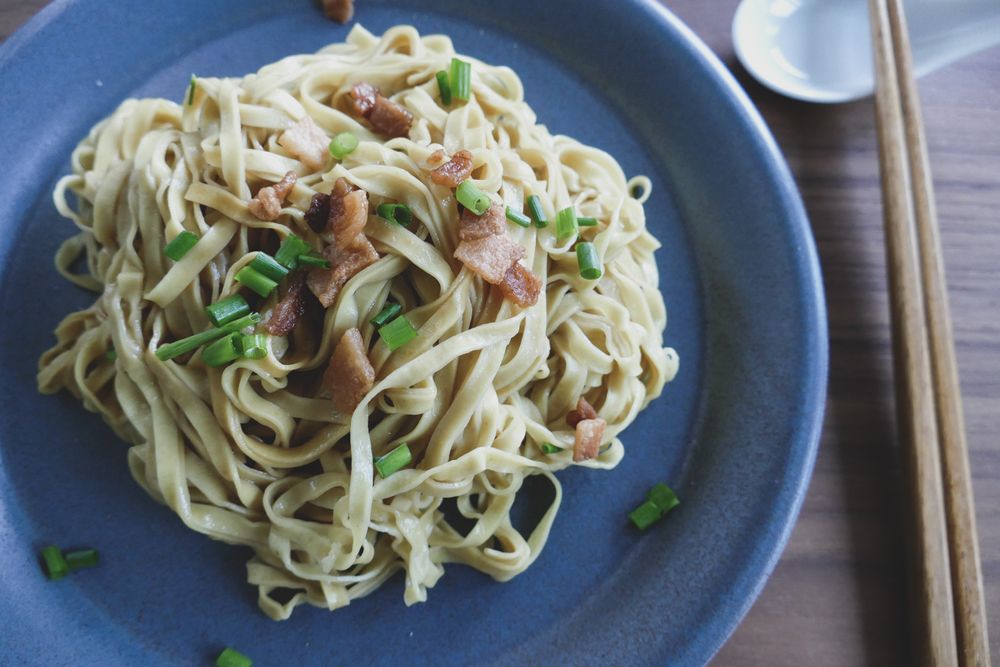 Rezeptbild: Nudeln in Schalottenöl
