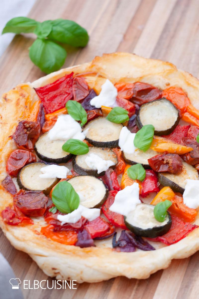 Rezeptbild: Jamie Olivers easy Blätterteig-Pizza
