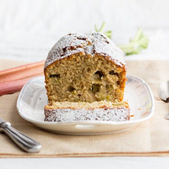 Rezeptbild: Rhabarber-Rührkuchen mit Kokosflocken