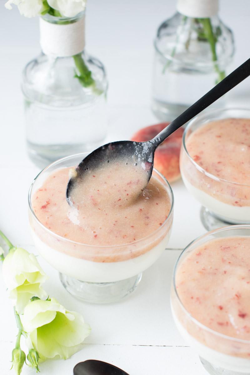 Rezeptbild: Pfirsichtraum-Dessert