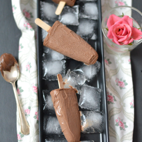 Rezeptbild: Nutellaeis