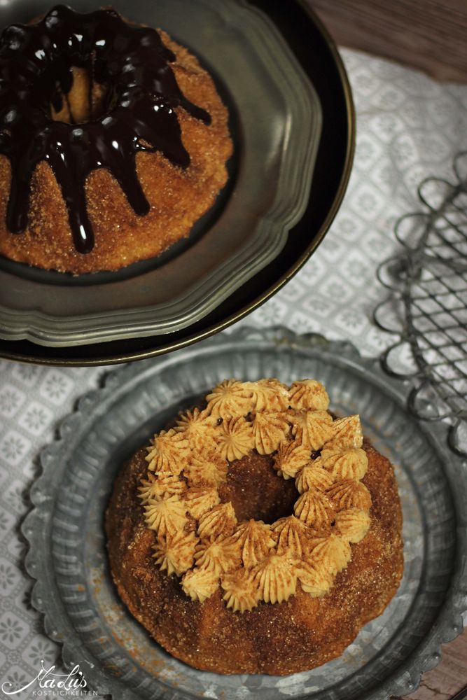 Rezeptbild: Buttrige Zimt-Zucker Guglhupfe
