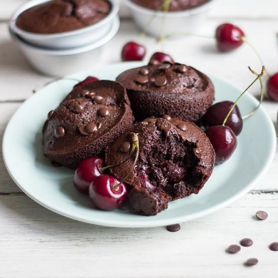 Rezeptbild: Kalorienarme Schoko-Kirsch-Muffins