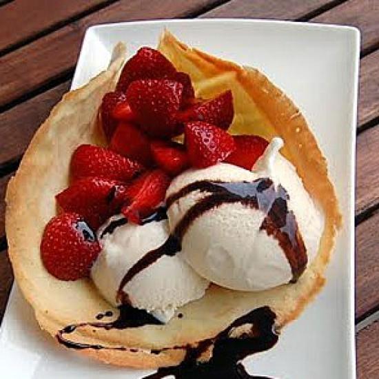 Rezeptbild: Vanilleeis in Waffel
