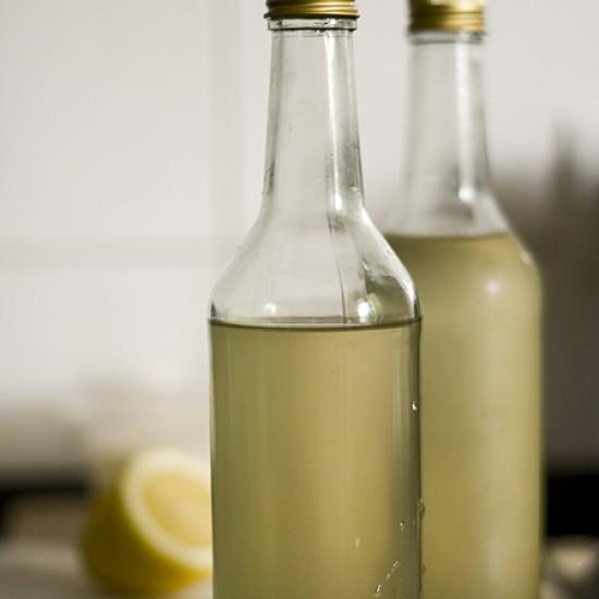 Rezeptbild: Holunderblütensirup