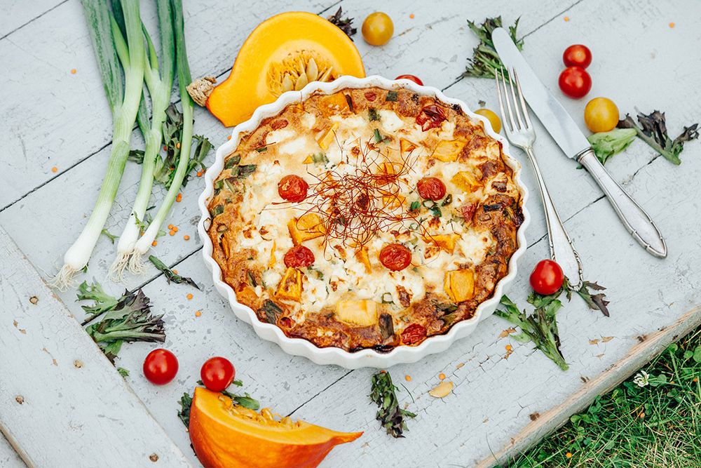 Rezeptbild: Herbstliches Rezept: Bodenlose Quiche mit Kürbis und Tomaten!