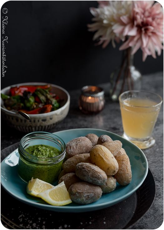 Rezeptbild: Papas Arrugadas con Mojo verde