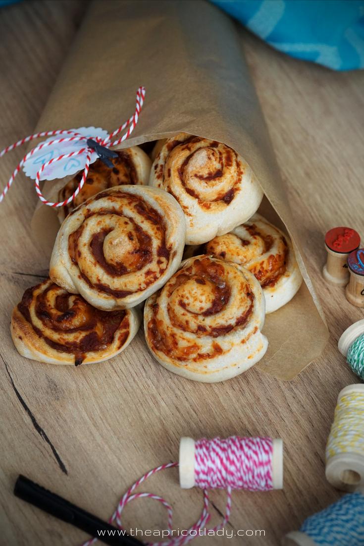 Rezeptbild: Pizzaschnecken - der perfekte Partysnack