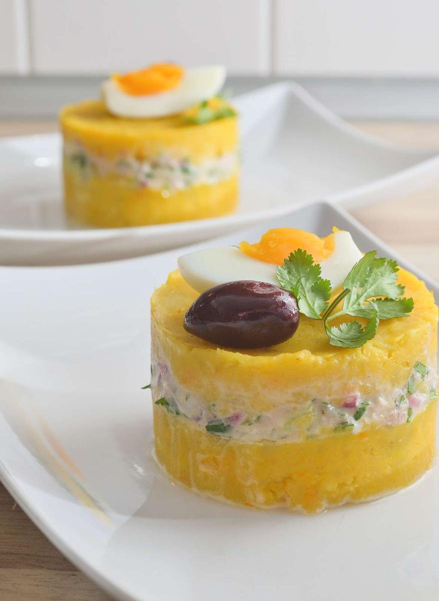 Rezeptbild: Causa limeña – peruanischer Kartoffelsalat