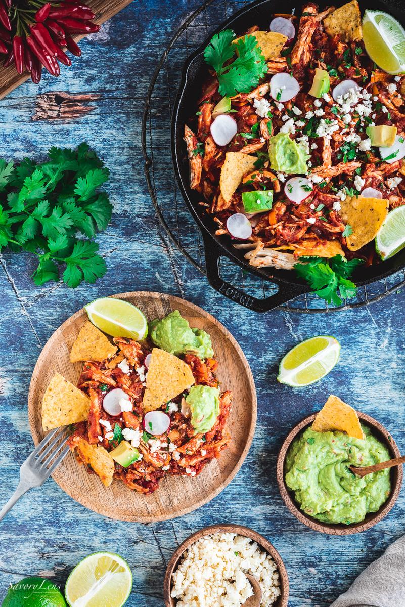 Rezeptbild: Chilaquiles Rojos mit Hühnchen