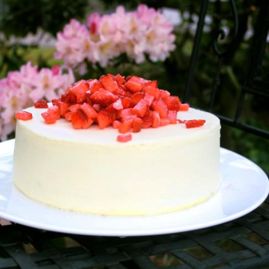 Rezeptbild: Erdbeer-Kokos-Torte