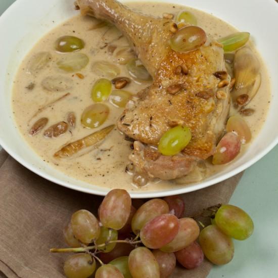 Rezeptbild: geschmortes Huhn mit dreierlei Trauben