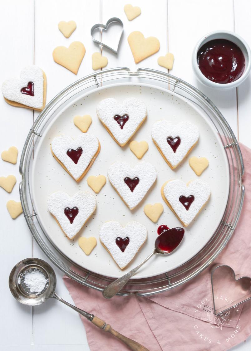Rezeptbild: Herz Kekse – mit Liebe gebacken