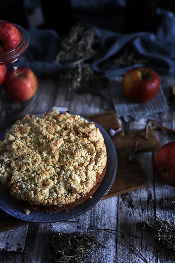 Rezeptbild: Mini Streuselkuchen gefüllt mit Rum-Äpfeln