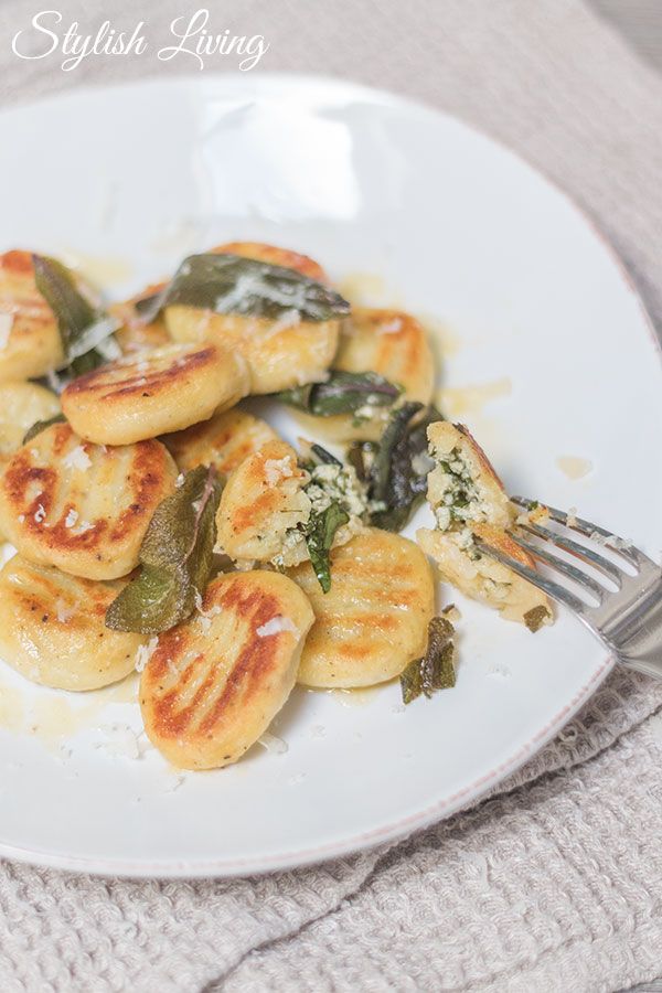 Rezeptbild: Gnocchi mit Kräuter-Käse-Füllung