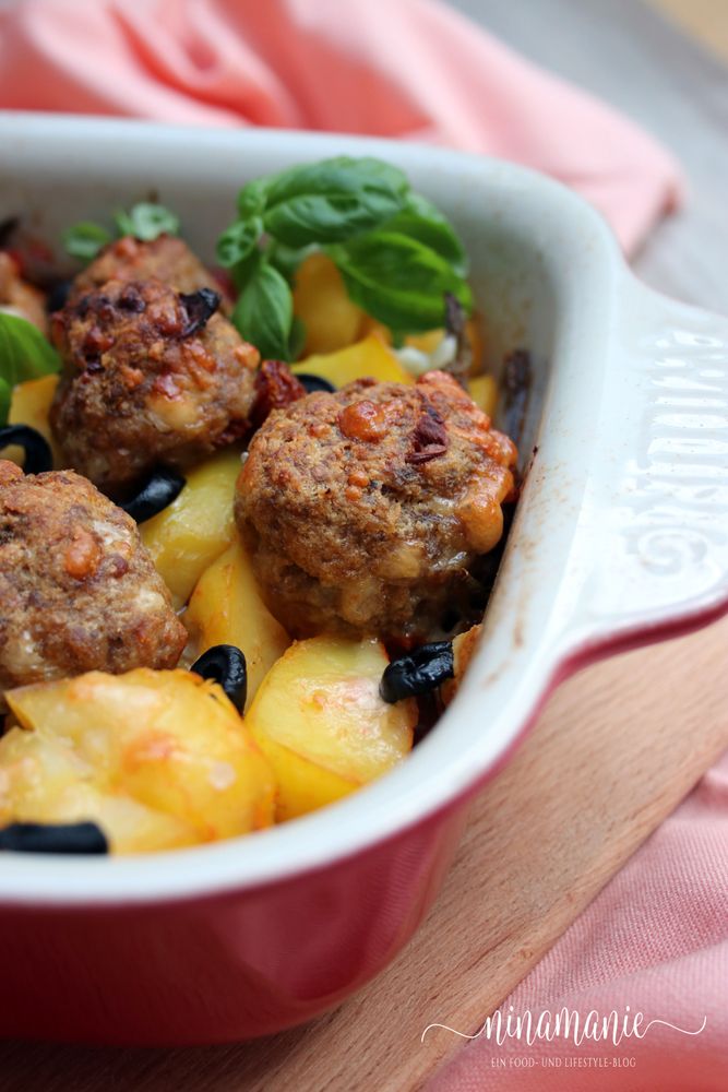 Rezeptbild: Fleischpflanzerl meets Italien
